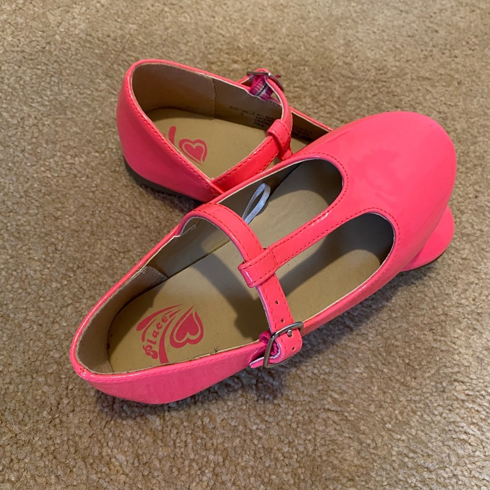 NWOT neon pink T-strap ballerina flats. Children’s Place size 10